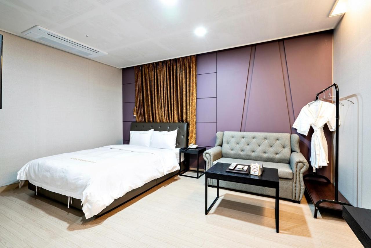 Siheung Seoul Tourist Hotel ภายนอก รูปภาพ